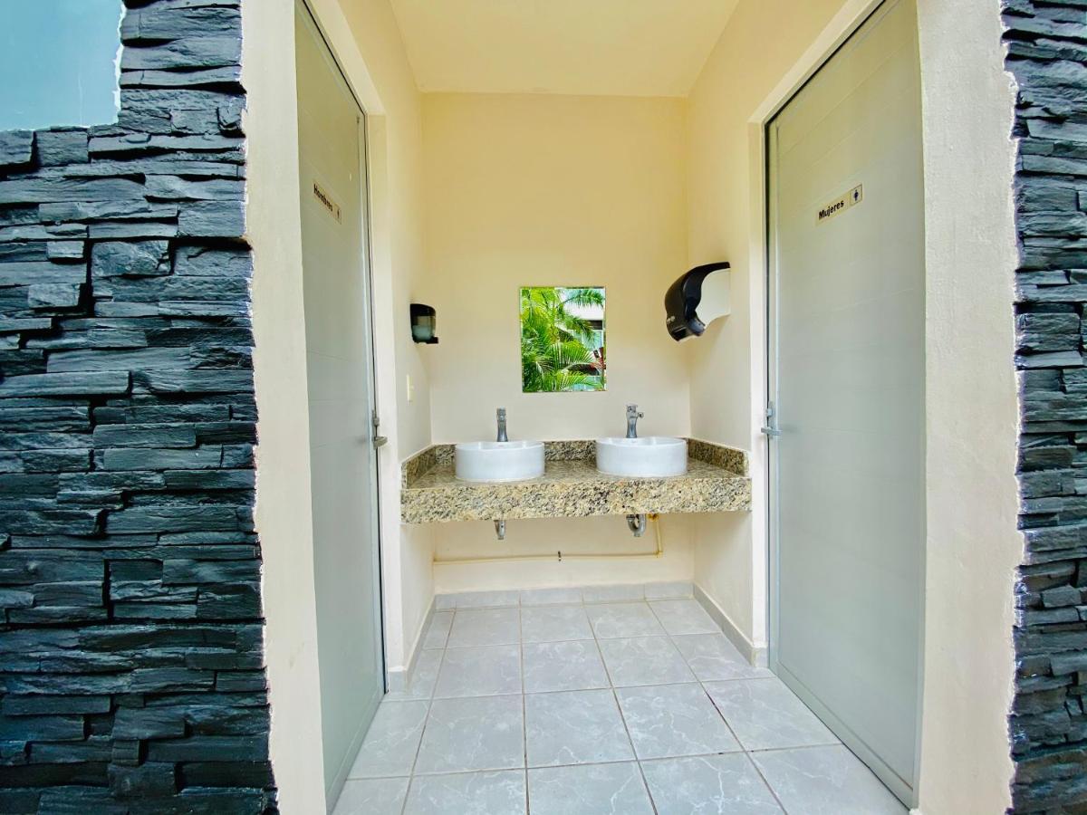 Encanto Con 2 Habitaciones En Long Island Cancún Kültér fotó